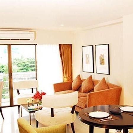 Ziniza The Boutique Service Apartment Bangkok Bagian luar foto