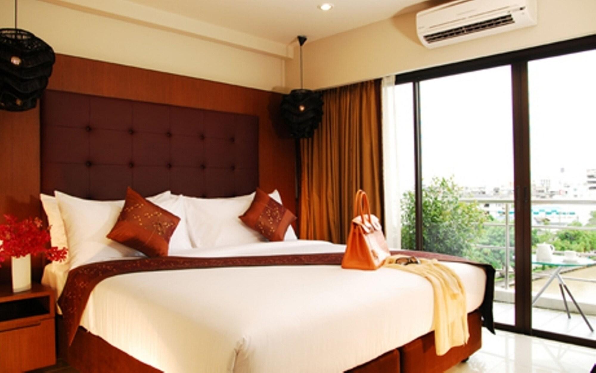 Ziniza The Boutique Service Apartment Bangkok Bagian luar foto