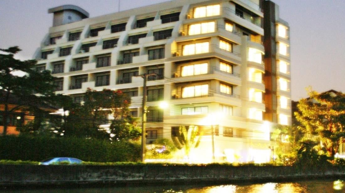 Ziniza The Boutique Service Apartment Bangkok Bagian luar foto