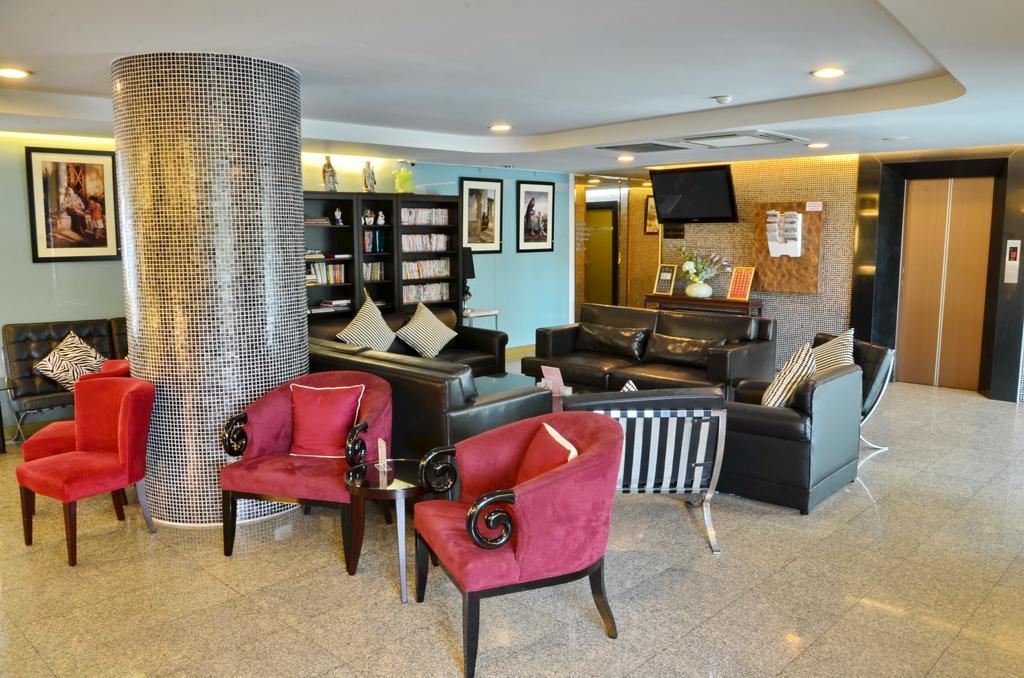 Ziniza The Boutique Service Apartment Bangkok Bagian luar foto